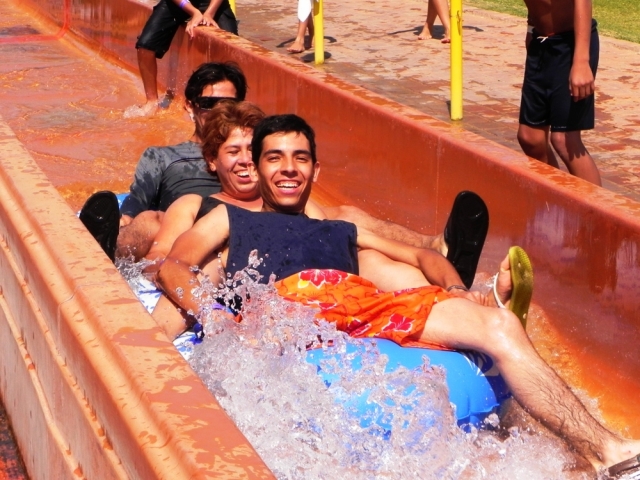 Diviertete en familia